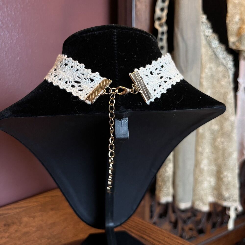 Gold Plated Sacred Heart Drop Choker Antique-Style Lace Whimsygoth Eccentric - Picture 4 of 6